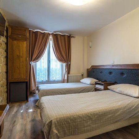 Hotel Clermont Montmartre ปารีส ภายนอก รูปภาพ