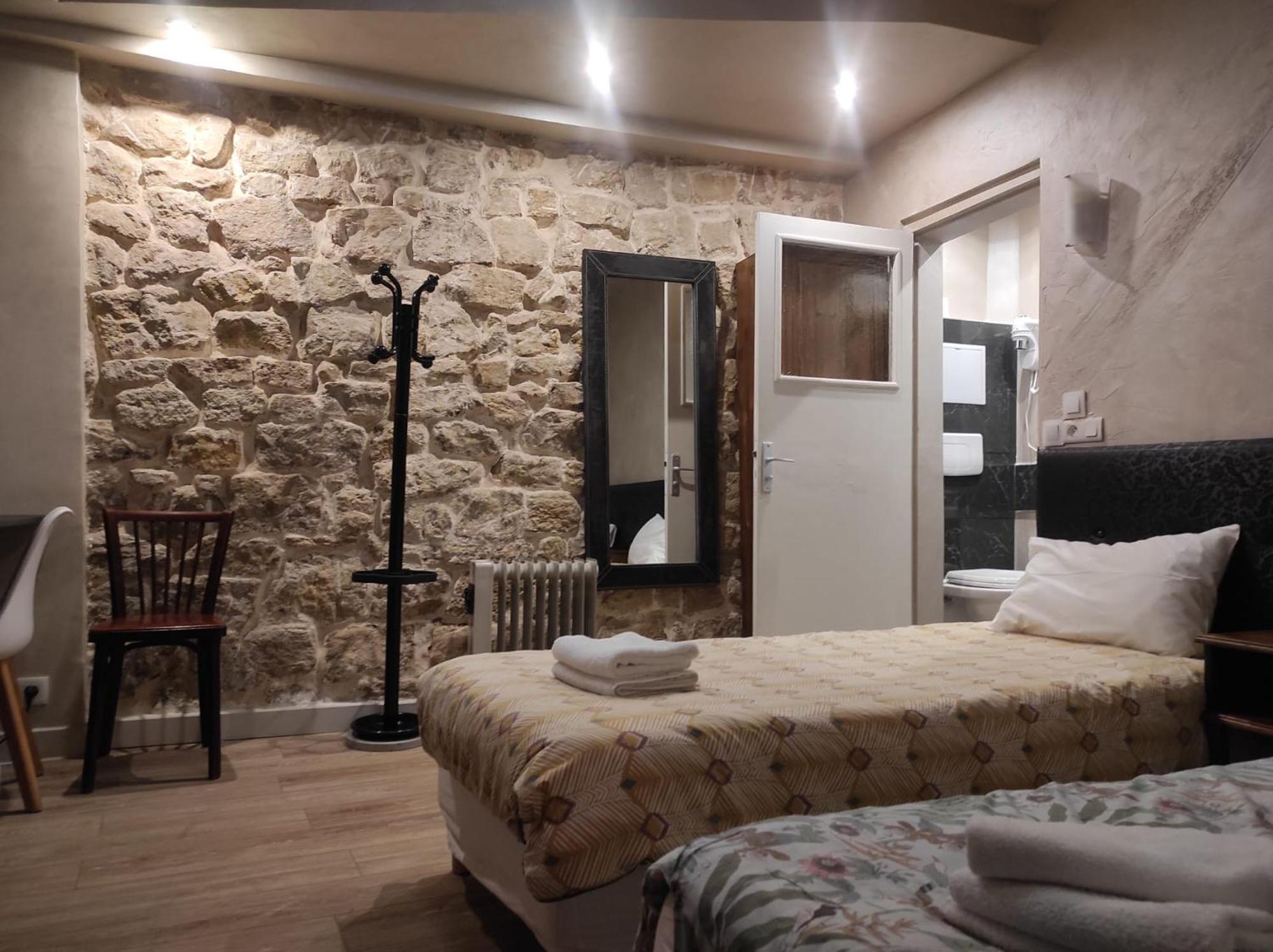 Hotel Clermont Montmartre ปารีส ภายนอก รูปภาพ